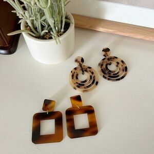 Tortoise earring set
